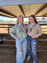 Load image into Gallery viewer, DS TAN Lomita Longhorn Pullover