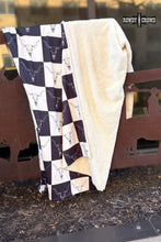 Load image into Gallery viewer, DS Cozy Checkered Blanket