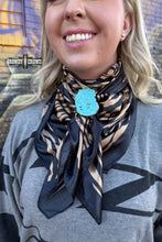 Load image into Gallery viewer, DS Rock Scarf Slides