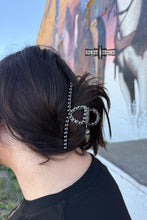 Load image into Gallery viewer, DS Pecos Pearl Hair Clip