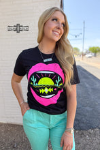 Load image into Gallery viewer, DS Desert Lips Tee
