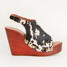 Load image into Gallery viewer, Loyal West Amelia Sandals Black And White Cowhide