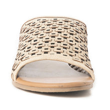 Load image into Gallery viewer, Dawnlace Desert Curve Sandals in Beige