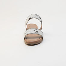 Load image into Gallery viewer, Vaquero Leather Hairon Sandals in Black & White