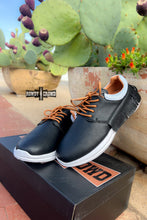 Load image into Gallery viewer, DS Stoney Creek Sneakers

