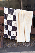 Load image into Gallery viewer, DS Cozy Checkered Blanket
