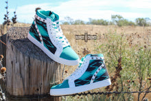 Load image into Gallery viewer, DS Heartland Hightops
