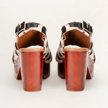 Load image into Gallery viewer, Loyal West Dana sandals - Black And White Cowhide
