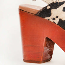 Load image into Gallery viewer, Loyal West Dana sandals - Black And White Cowhide
